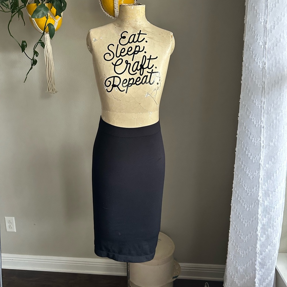 New Without Tags Sugarlips Seamless Knit Black Pencil Skirt